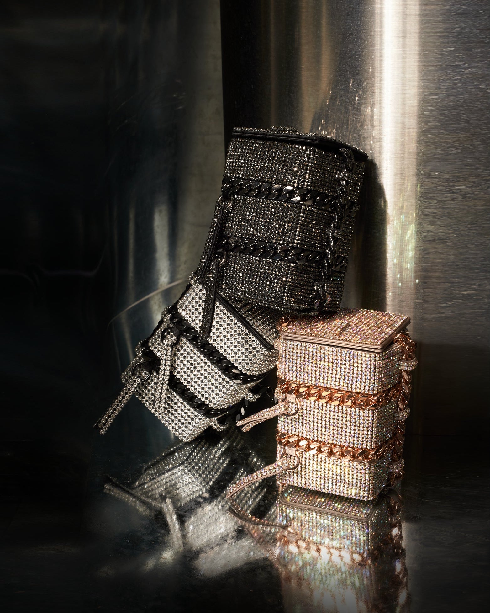 Baby Pinto Cube from the Dazzling Crystal collection, featuring sparkling crystals with a decorative chain accent.