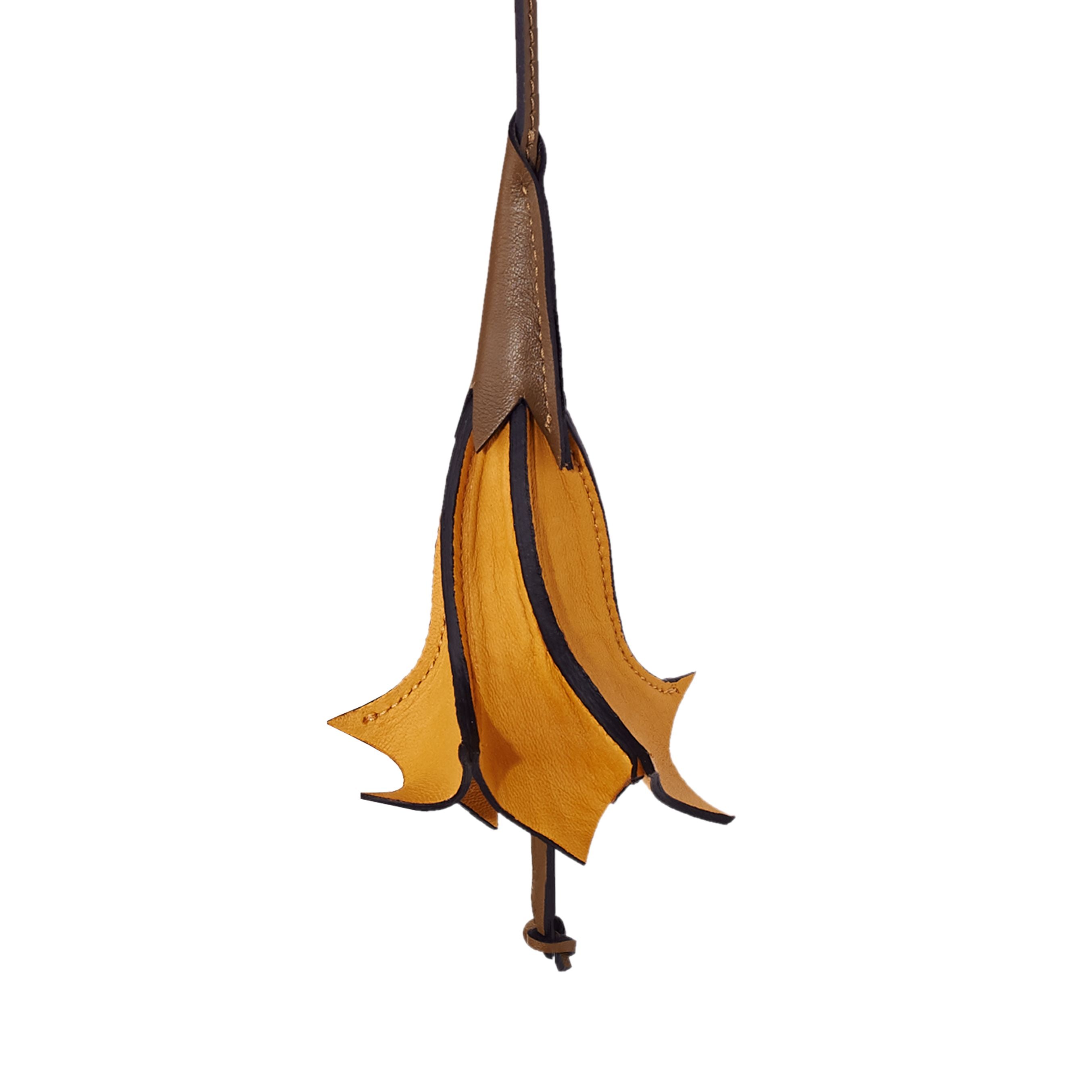 ANGEL'S TRUMPET | HONEY